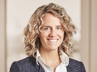 Dr. Lisa Löffler, Portrait