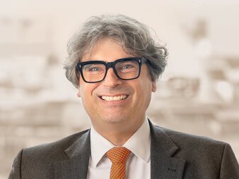 Dr. Maxim Kleine, Portrait